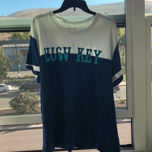 Low key/high key tee